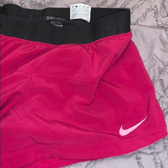 Nike pro shorts - Picture 3 of 3